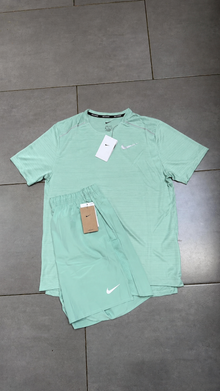 Ensemble Nike Miler Vert